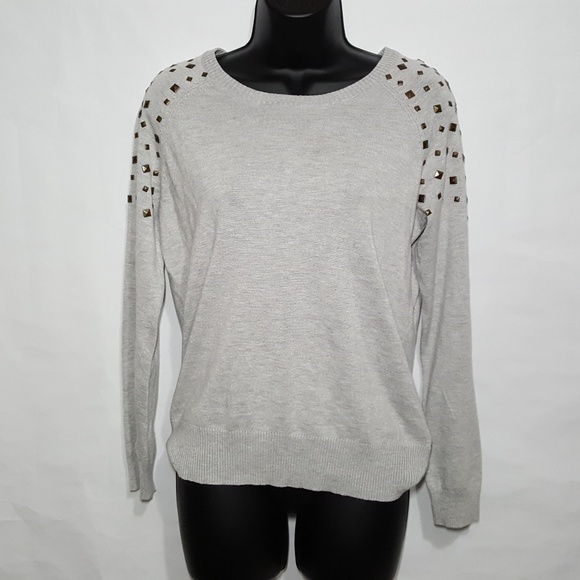 Cyrus Sweaters - Cyrus Gray Sweater Metal Shoulder Pyramids Large